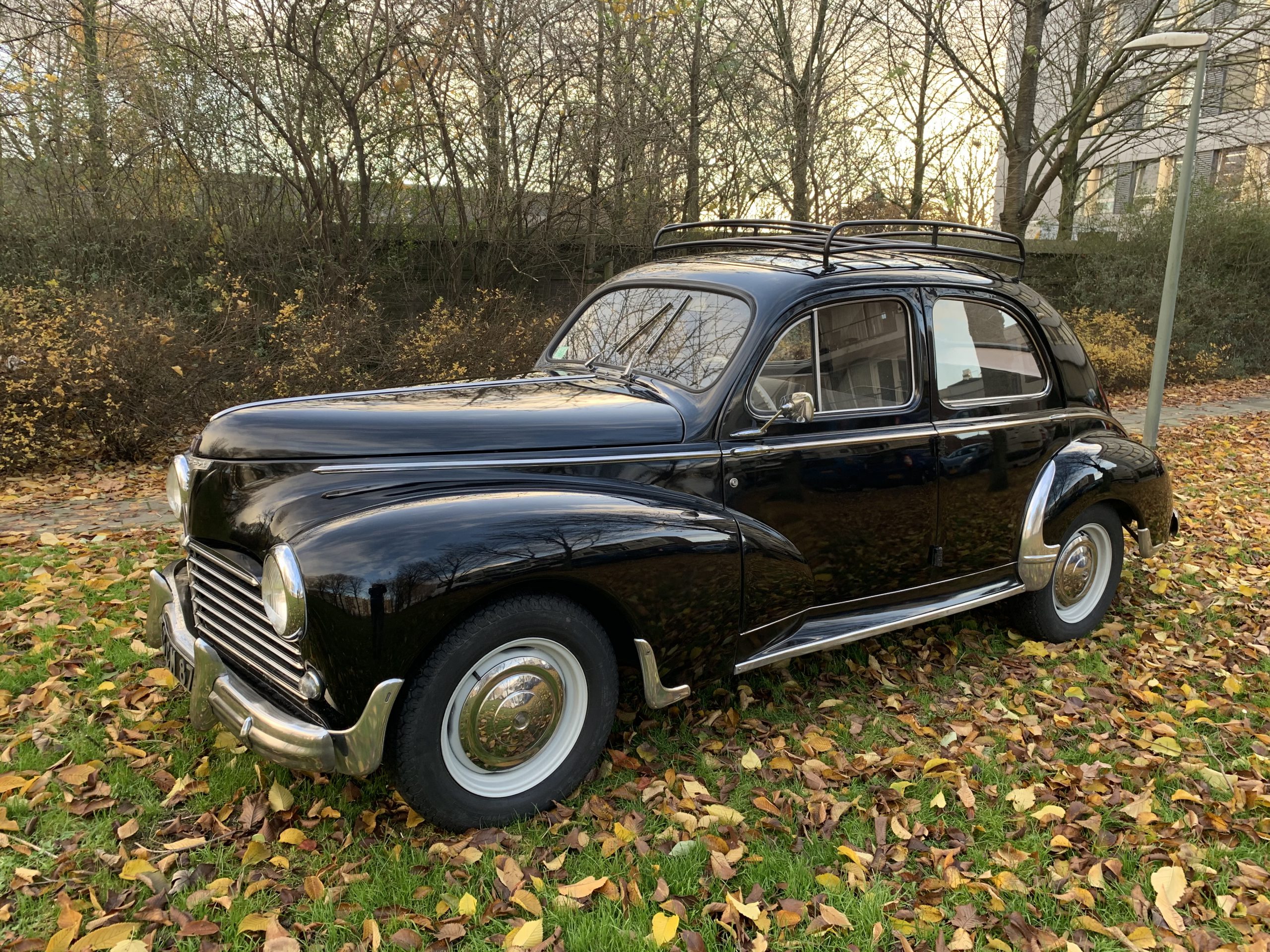 Peugeot 203